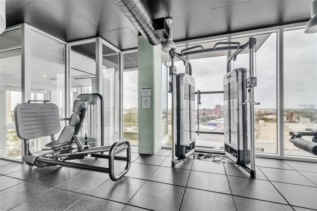 В аренду: $4,700 (2 спален, 2 ванн, 1232 Квадратных фут)