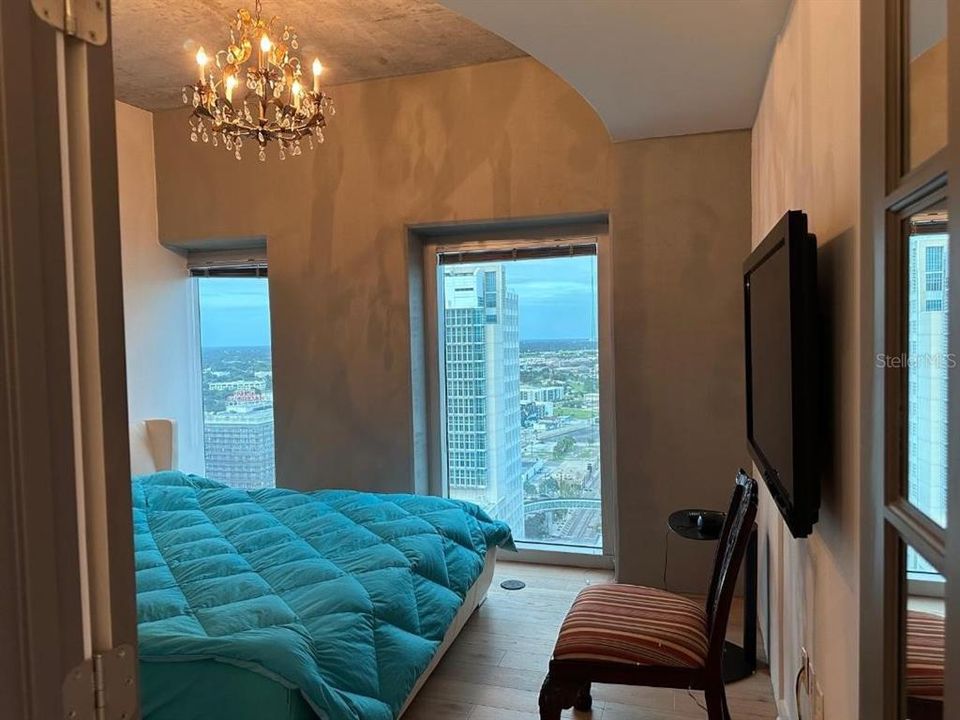 В аренду: $4,700 (2 спален, 2 ванн, 1232 Квадратных фут)