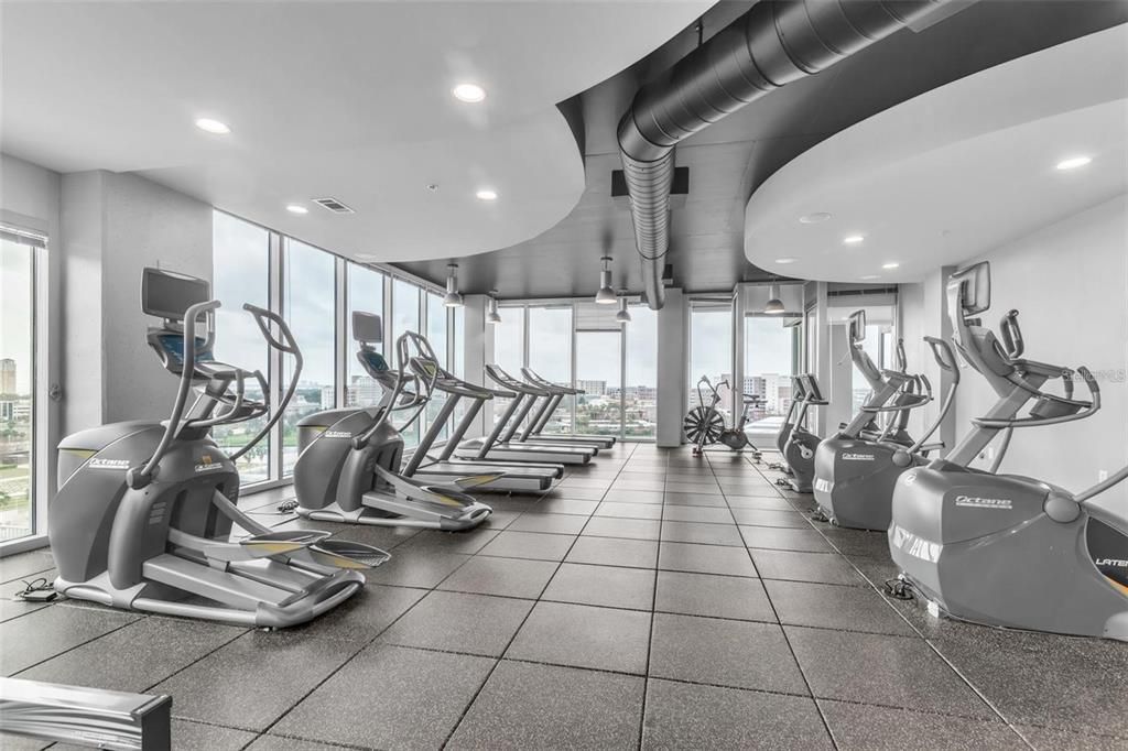 В аренду: $4,700 (2 спален, 2 ванн, 1232 Квадратных фут)