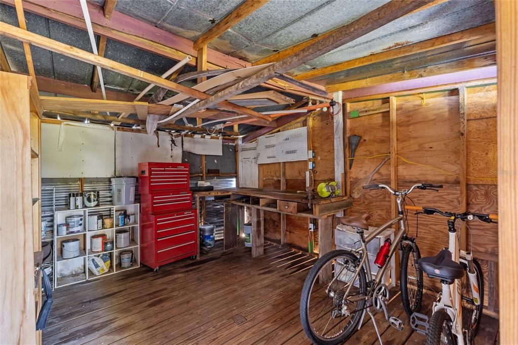 Под контрактом: $384,900 (3 спален, 2 ванн, 1471 Квадратных фут)