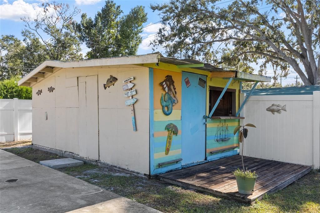 Под контрактом: $384,900 (3 спален, 2 ванн, 1471 Квадратных фут)