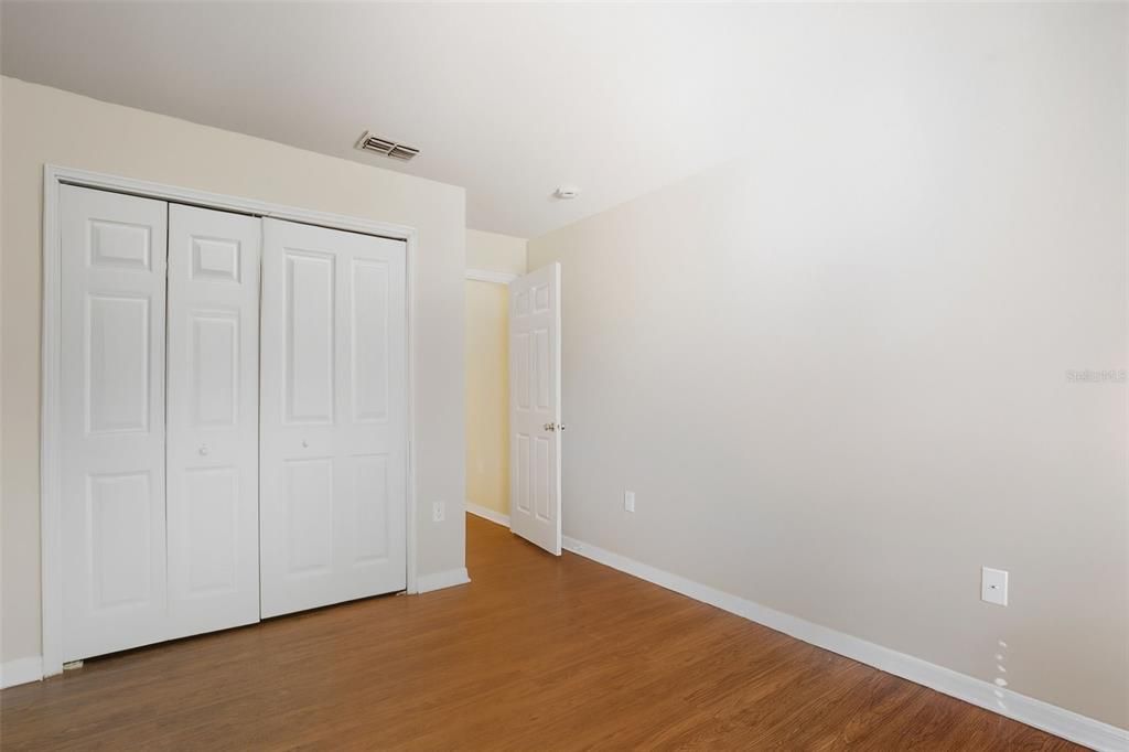 Active With Contract: $284,900 (3 beds, 2 baths, 1303 Square Feet)