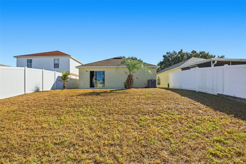 Active With Contract: $284,900 (3 beds, 2 baths, 1303 Square Feet)