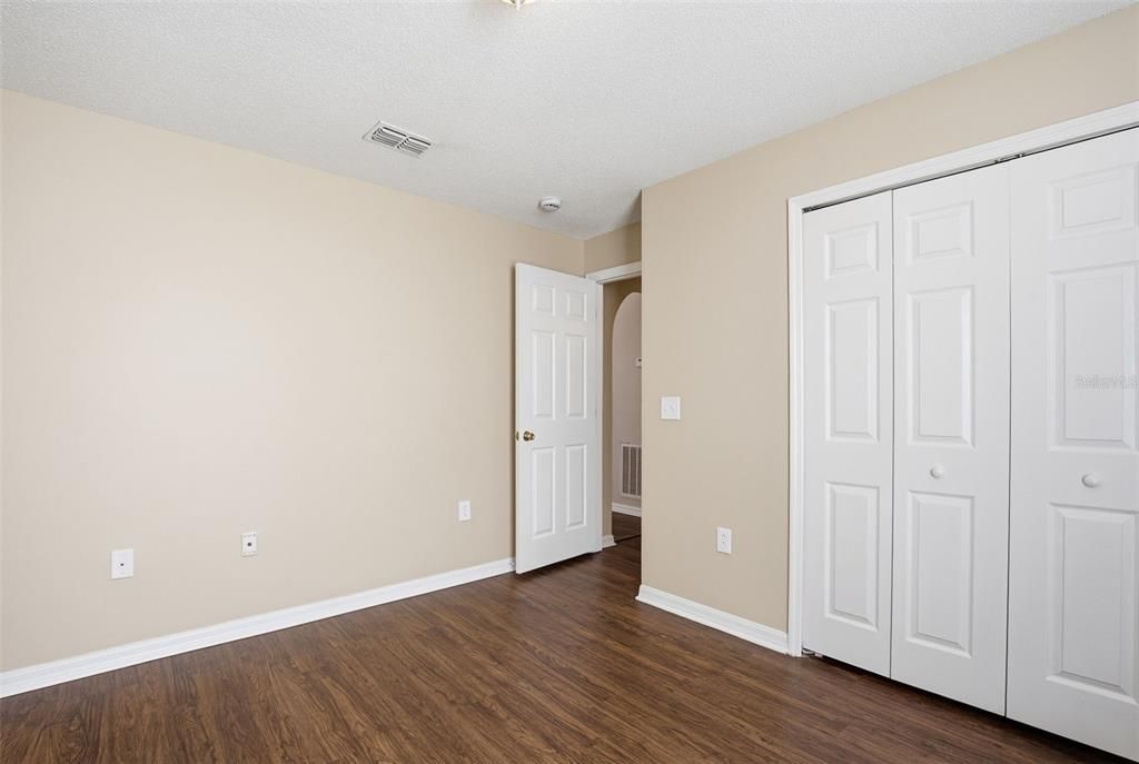 Active With Contract: $284,900 (3 beds, 2 baths, 1303 Square Feet)