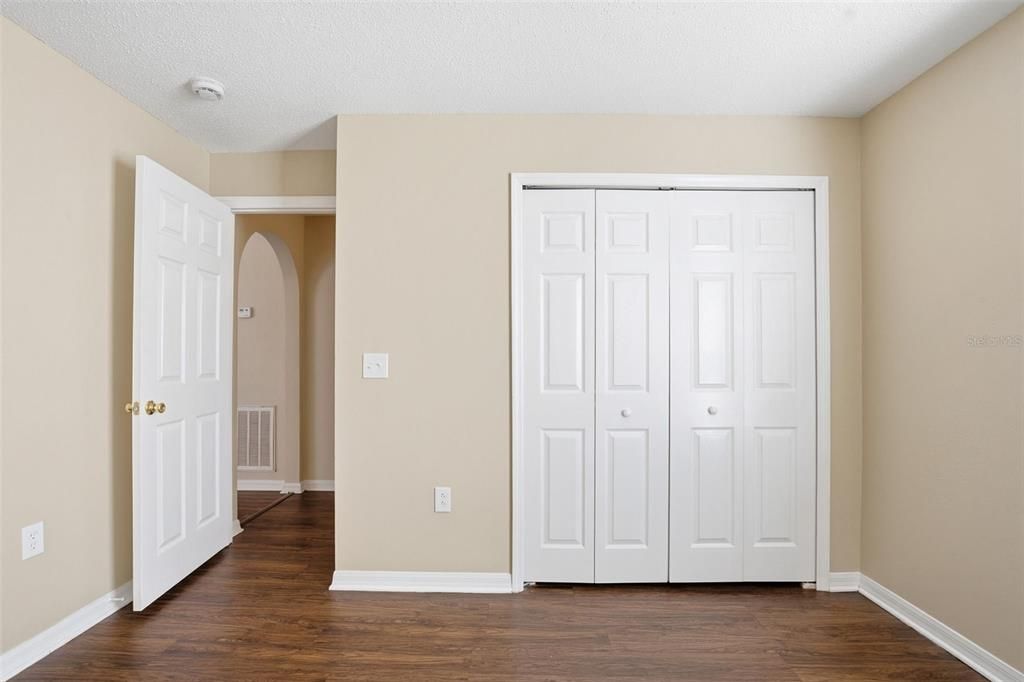 Active With Contract: $284,900 (3 beds, 2 baths, 1303 Square Feet)