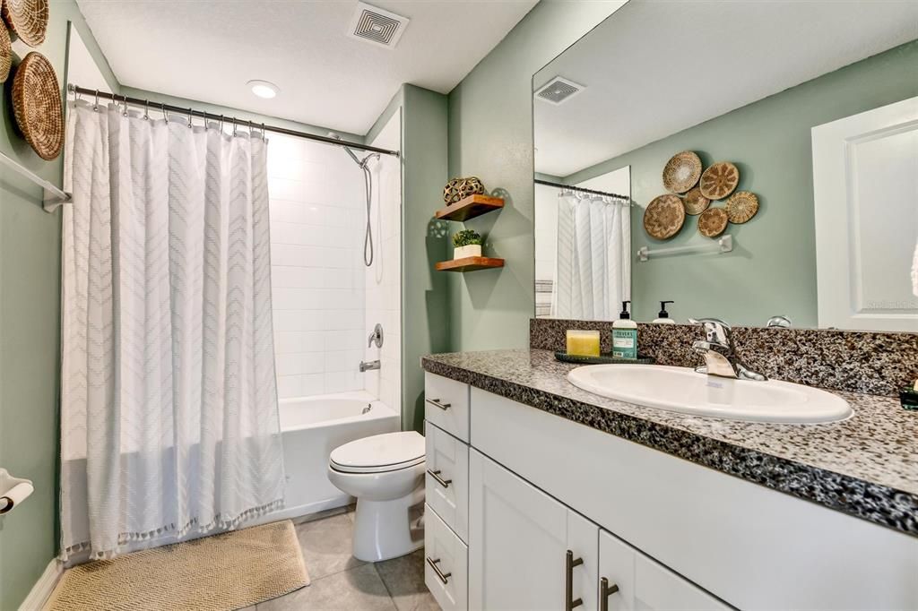 For Sale: $330,000 (4 beds, 2 baths, 1841 Square Feet)