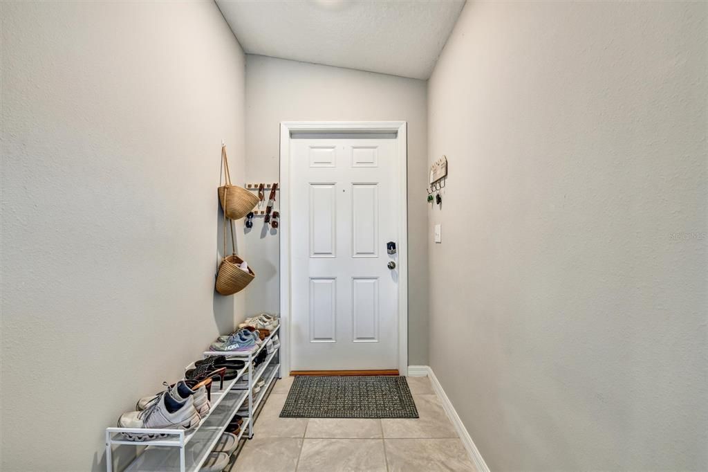 For Sale: $330,000 (4 beds, 2 baths, 1841 Square Feet)