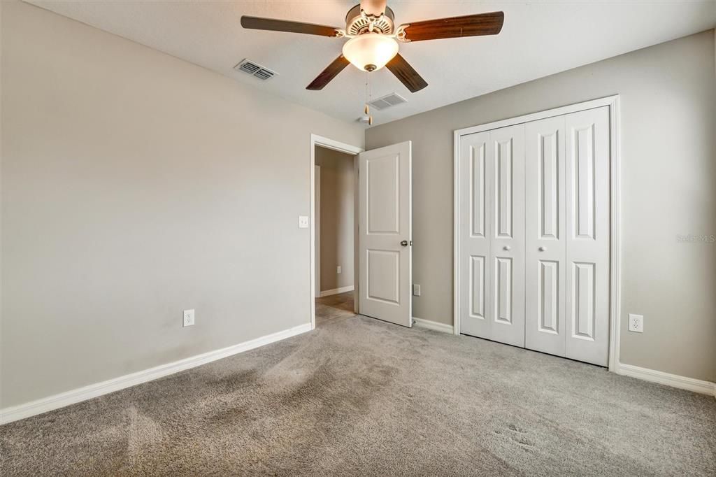 For Sale: $330,000 (4 beds, 2 baths, 1841 Square Feet)