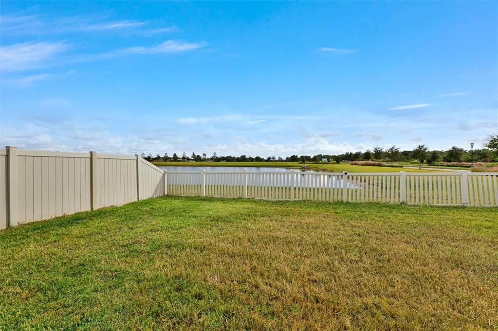 For Sale: $330,000 (4 beds, 2 baths, 1841 Square Feet)