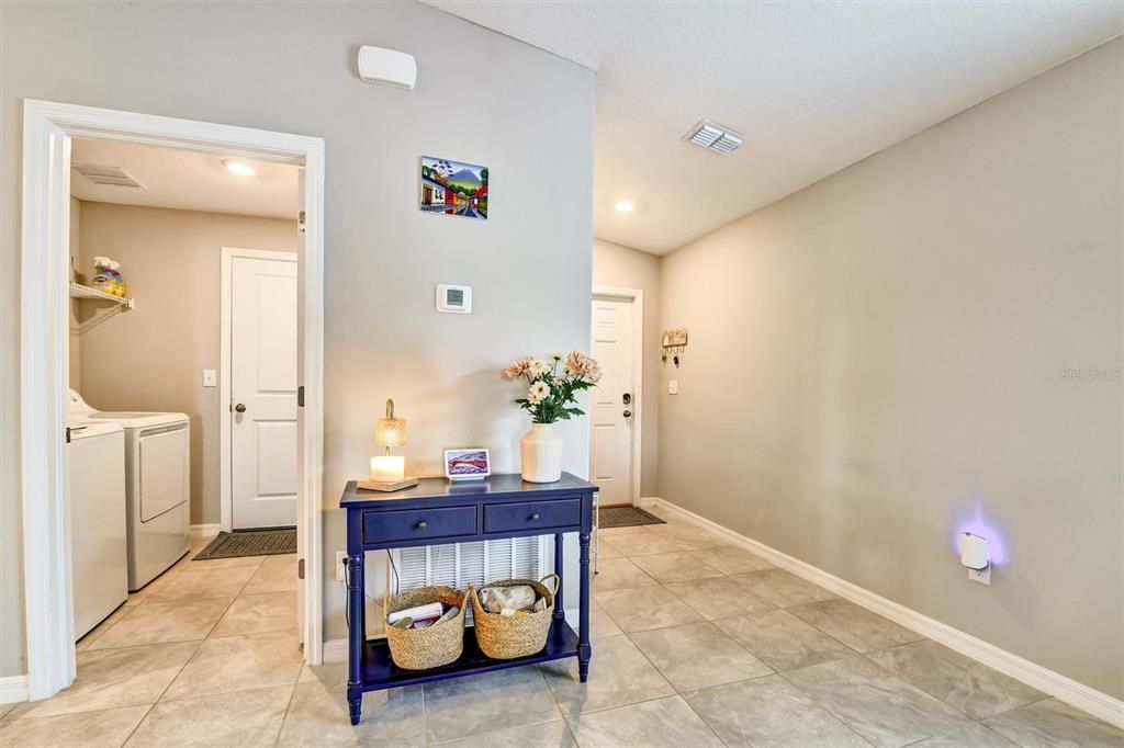 For Sale: $330,000 (4 beds, 2 baths, 1841 Square Feet)