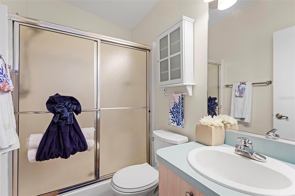 Active With Contract: $275,000 (2 beds, 2 baths, 1156 Square Feet)