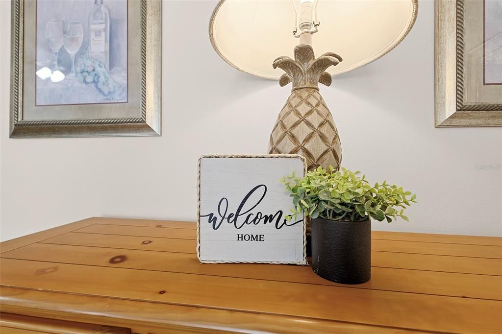 Active With Contract: $275,000 (2 beds, 2 baths, 1156 Square Feet)