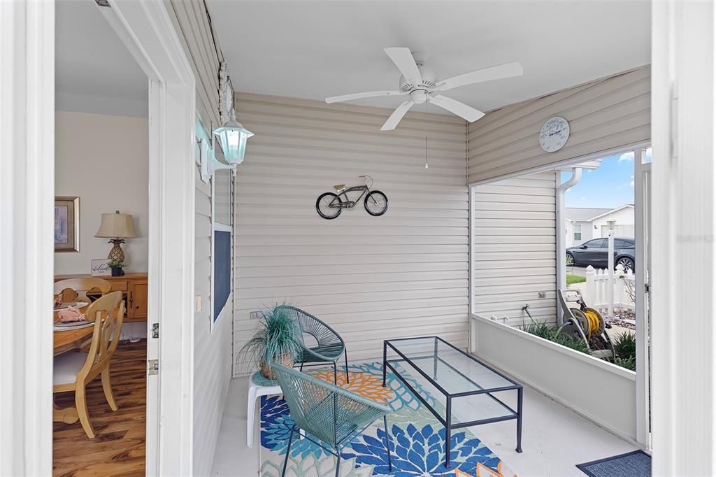 Active With Contract: $275,000 (2 beds, 2 baths, 1156 Square Feet)