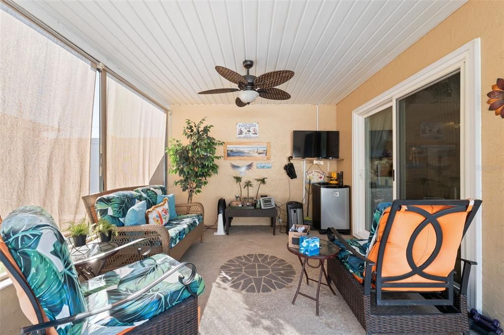 En Venta: $330,000 (3 camas, 2 baños, 1404 Pies cuadrados)