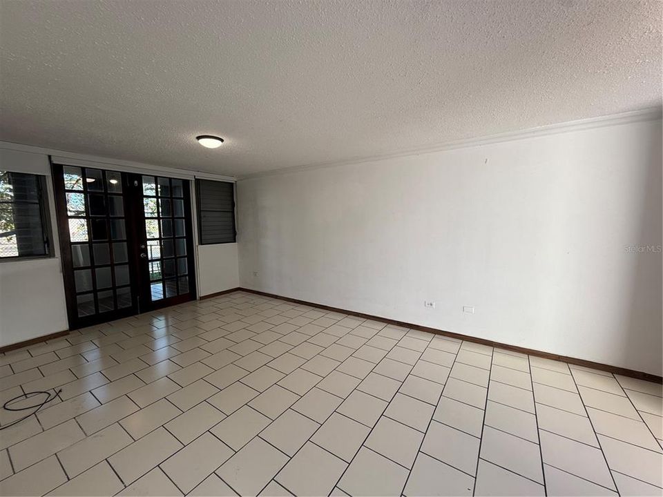 В аренду: $1,600 (3 спален, 2 ванн, 1174 Квадратных фут)