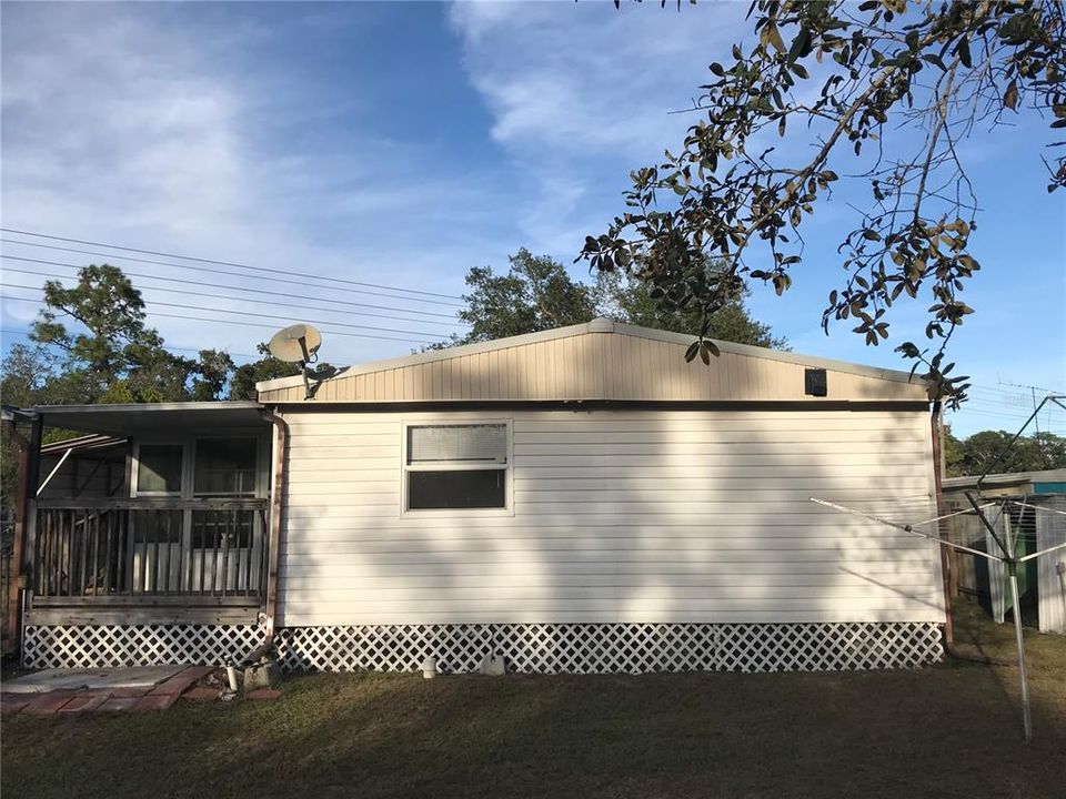 For Sale: $128,000 (2 beds, 2 baths, 1104 Square Feet)