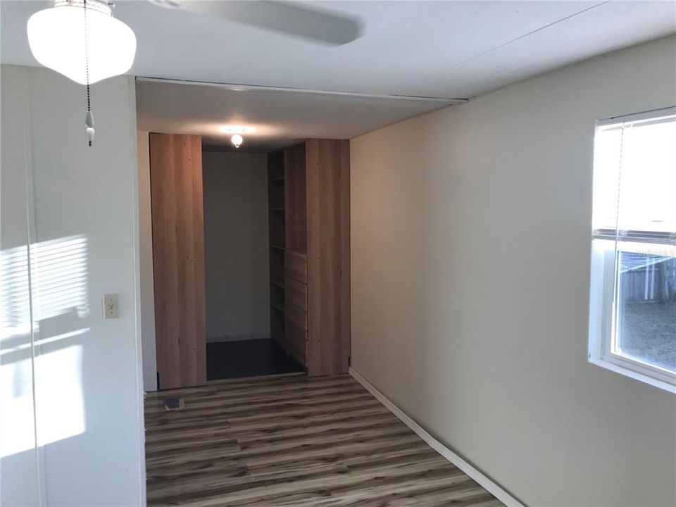 For Sale: $128,000 (2 beds, 2 baths, 1104 Square Feet)