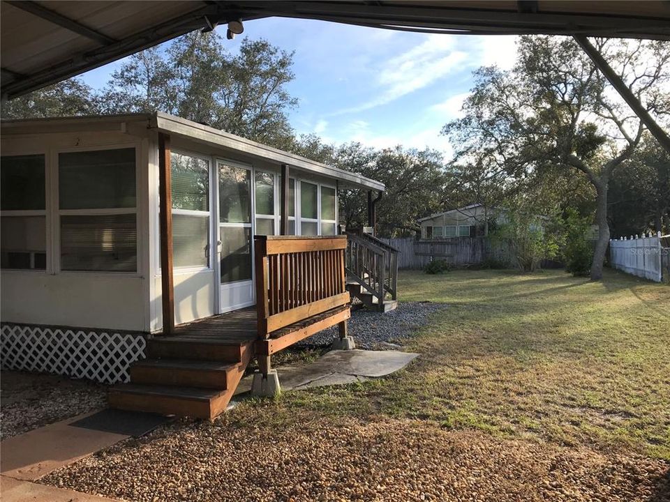For Sale: $128,000 (2 beds, 2 baths, 1104 Square Feet)