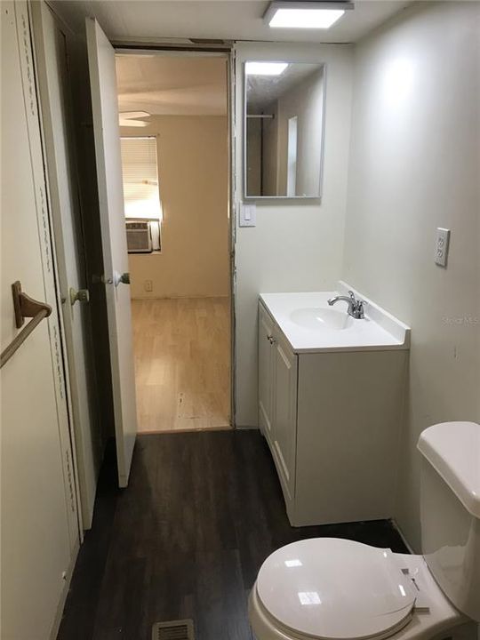 For Sale: $128,000 (2 beds, 2 baths, 1104 Square Feet)