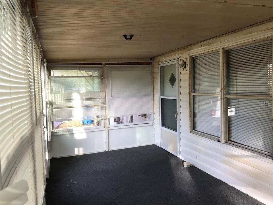 For Sale: $128,000 (2 beds, 2 baths, 1104 Square Feet)