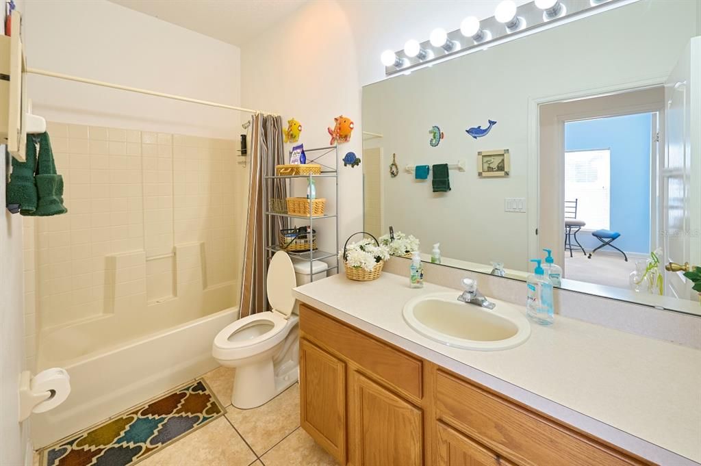 На продажу: $399,000 (4 спален, 2 ванн, 1955 Квадратных фут)