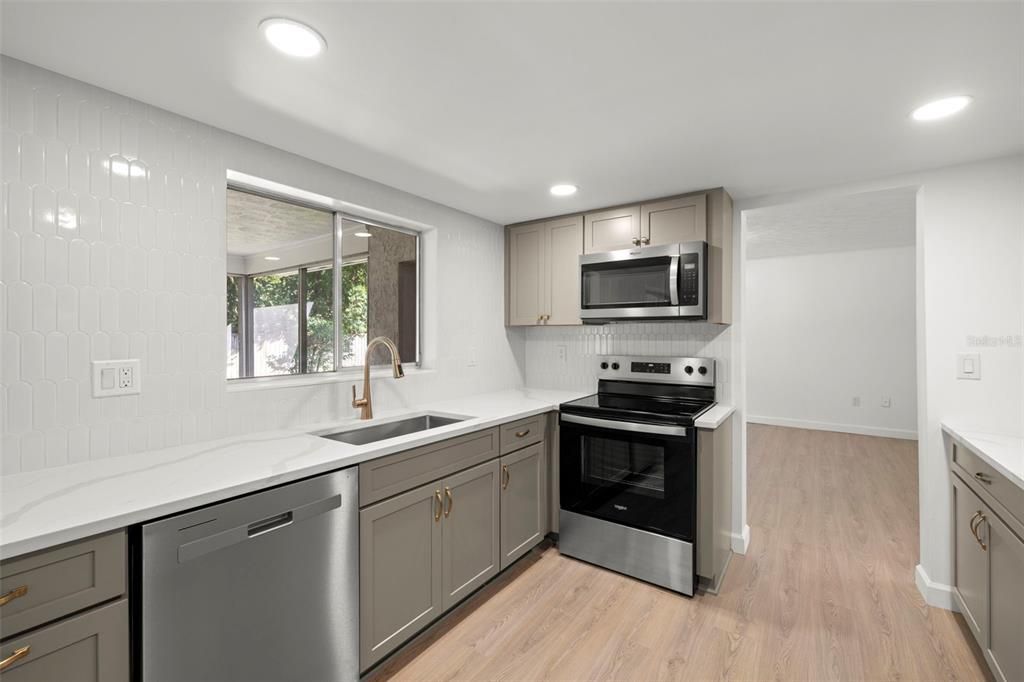 待售: $464,900 (3 贝兹, 2 浴室, 1765 平方英尺)