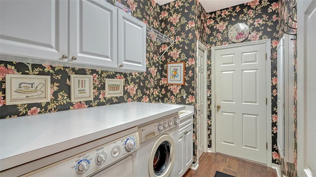 For Sale: $699,990 (2 beds, 2 baths, 1707 Square Feet)