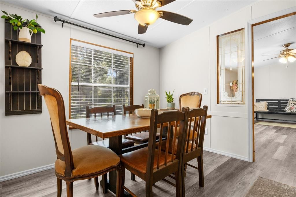 待售: $309,500 (3 贝兹, 2 浴室, 1728 平方英尺)