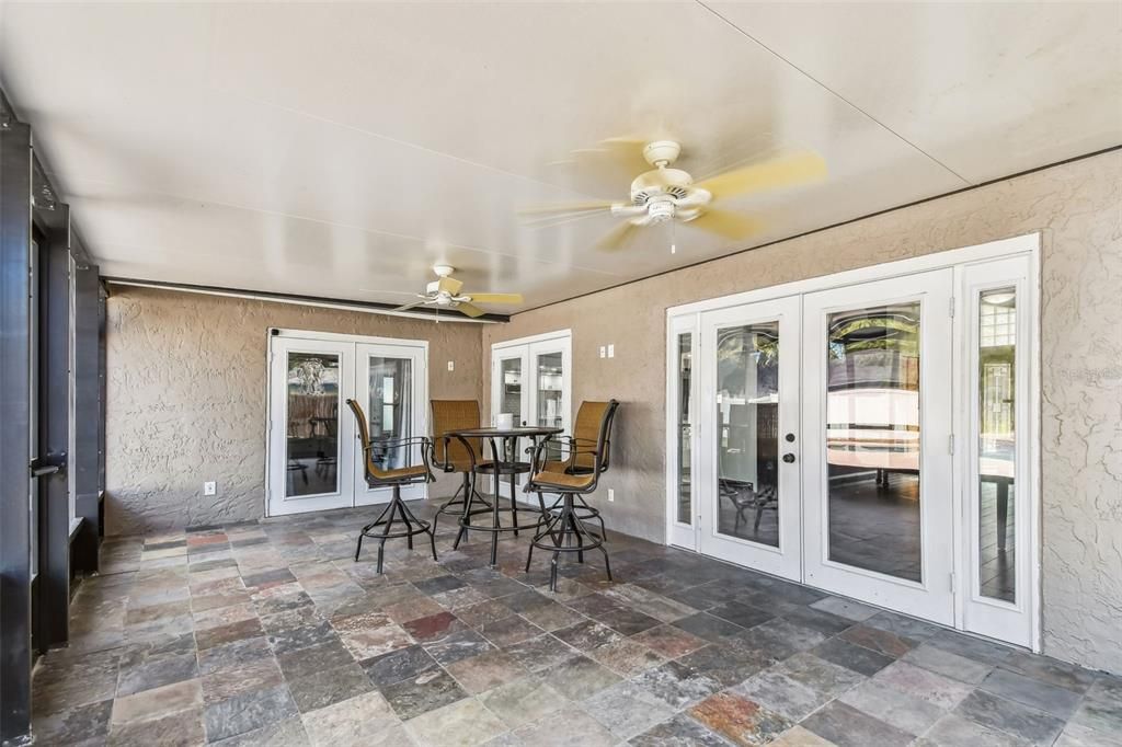 En Venta: $500,000 (3 camas, 2 baños, 1600 Pies cuadrados)