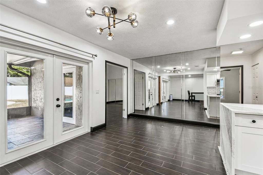 En Venta: $500,000 (3 camas, 2 baños, 1600 Pies cuadrados)