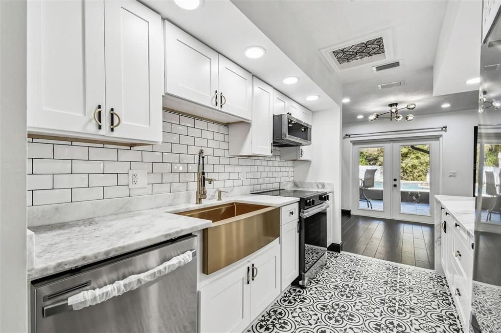 En Venta: $500,000 (3 camas, 2 baños, 1600 Pies cuadrados)