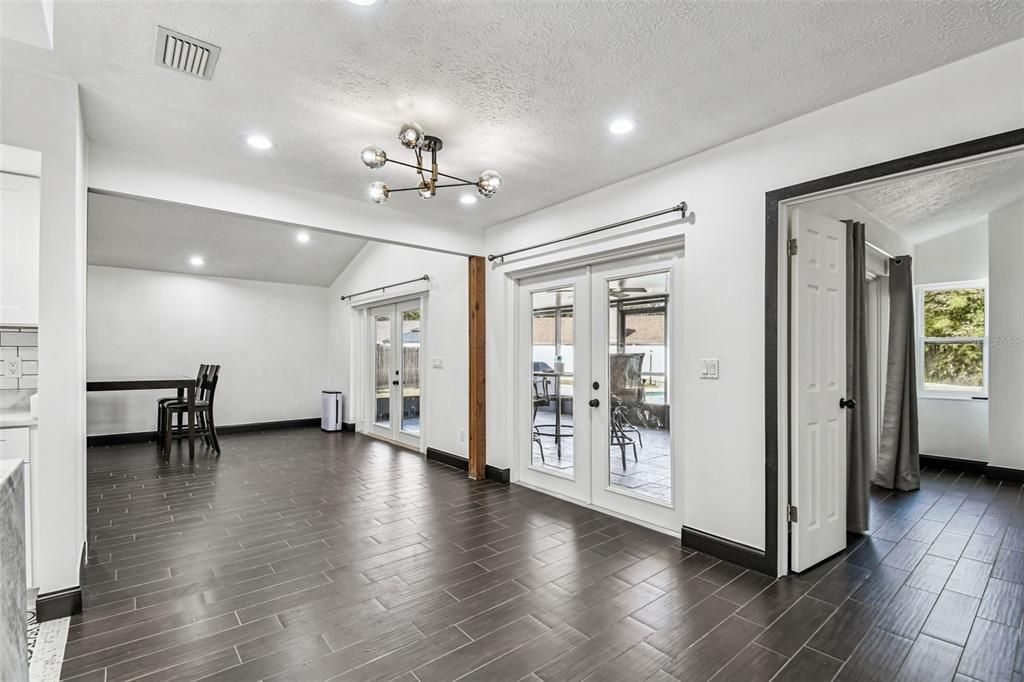 En Venta: $500,000 (3 camas, 2 baños, 1600 Pies cuadrados)