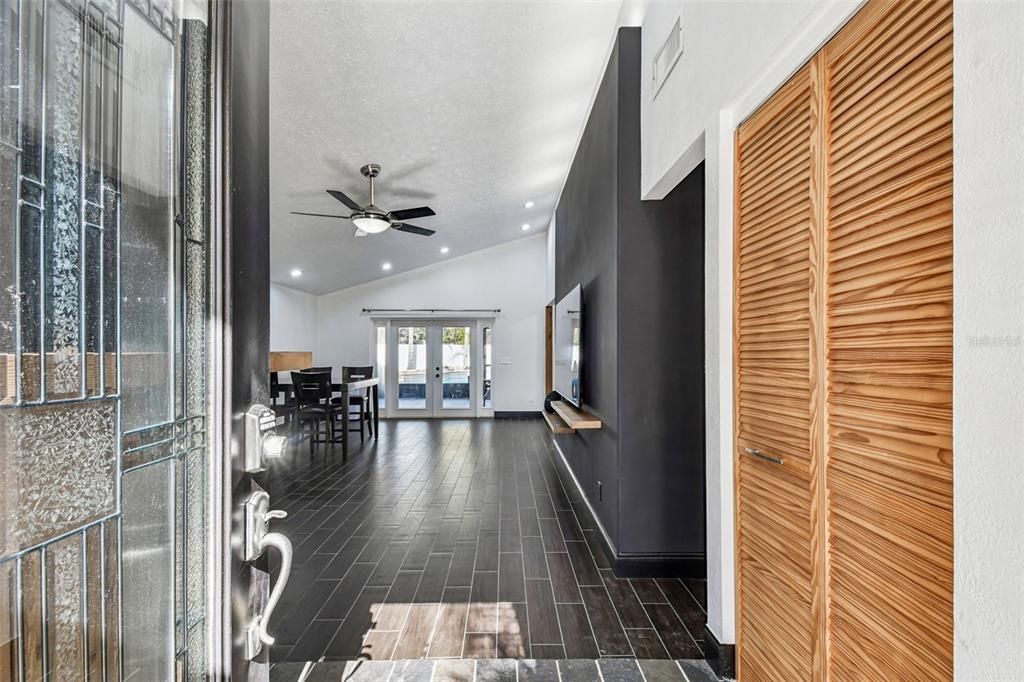 En Venta: $500,000 (3 camas, 2 baños, 1600 Pies cuadrados)