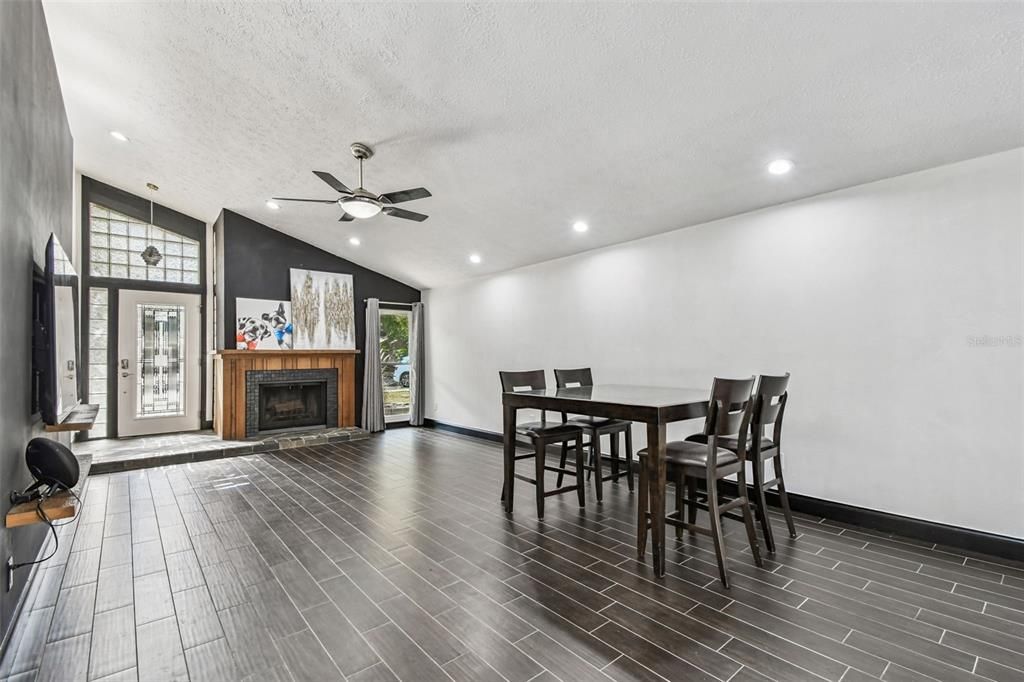 En Venta: $500,000 (3 camas, 2 baños, 1600 Pies cuadrados)