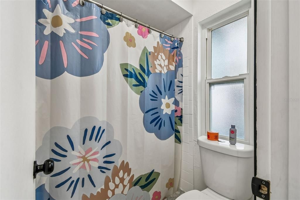 En Venta: $500,000 (3 camas, 2 baños, 1600 Pies cuadrados)