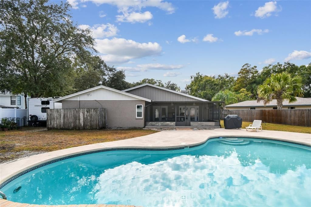 En Venta: $500,000 (3 camas, 2 baños, 1600 Pies cuadrados)