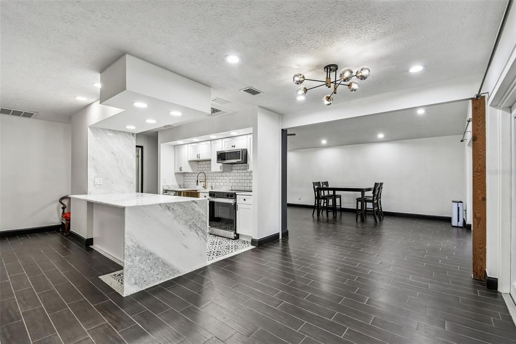 En Venta: $500,000 (3 camas, 2 baños, 1600 Pies cuadrados)