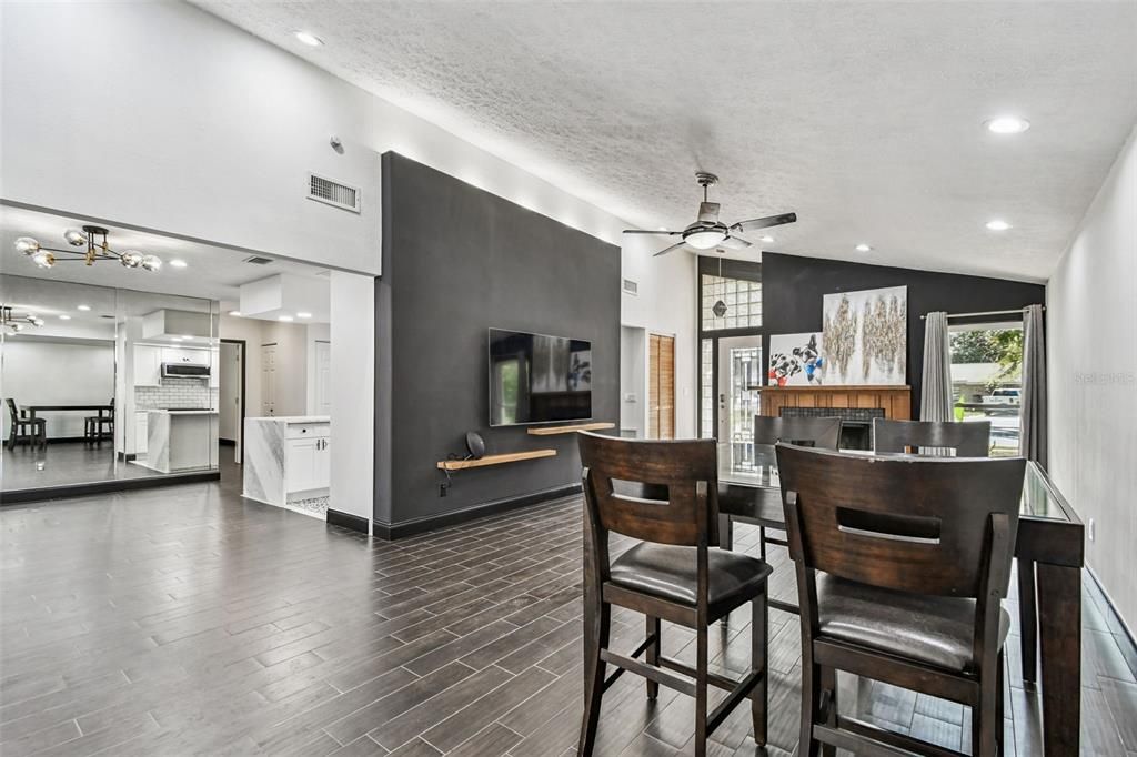 En Venta: $500,000 (3 camas, 2 baños, 1600 Pies cuadrados)