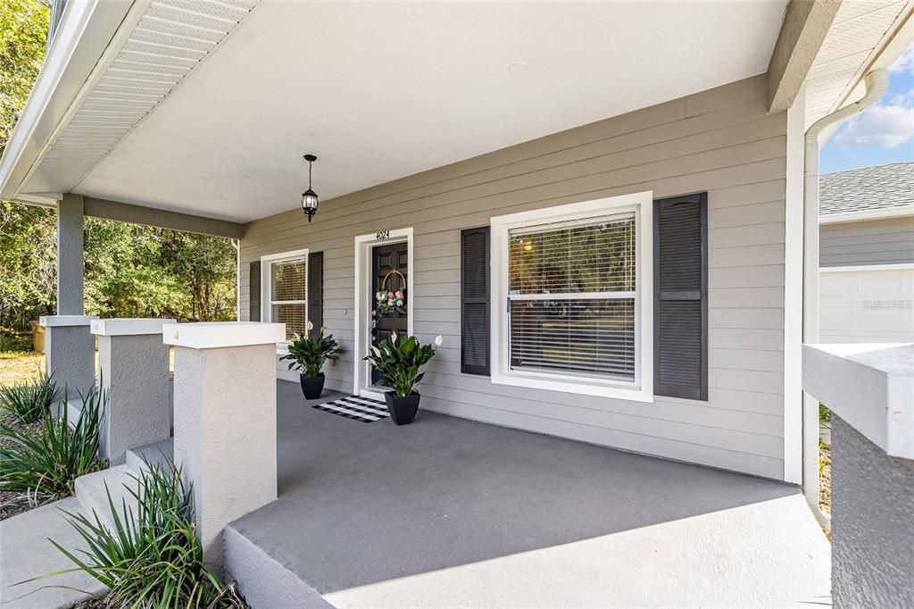 Activo con contrato: $225,000 (3 camas, 2 baños, 1242 Pies cuadrados)