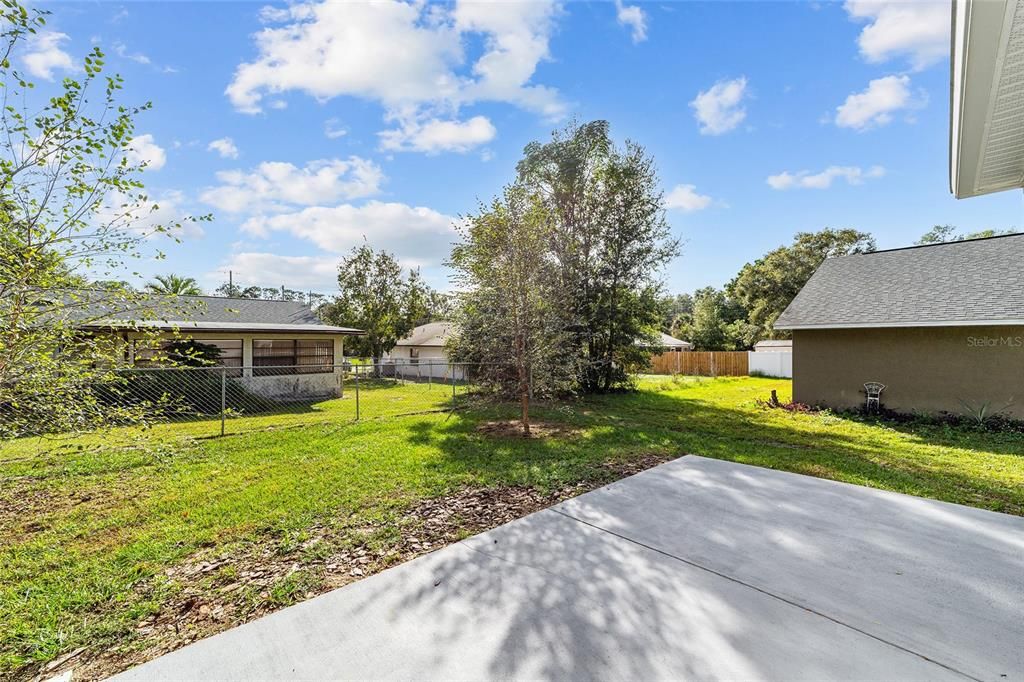 Activo con contrato: $225,000 (3 camas, 2 baños, 1242 Pies cuadrados)