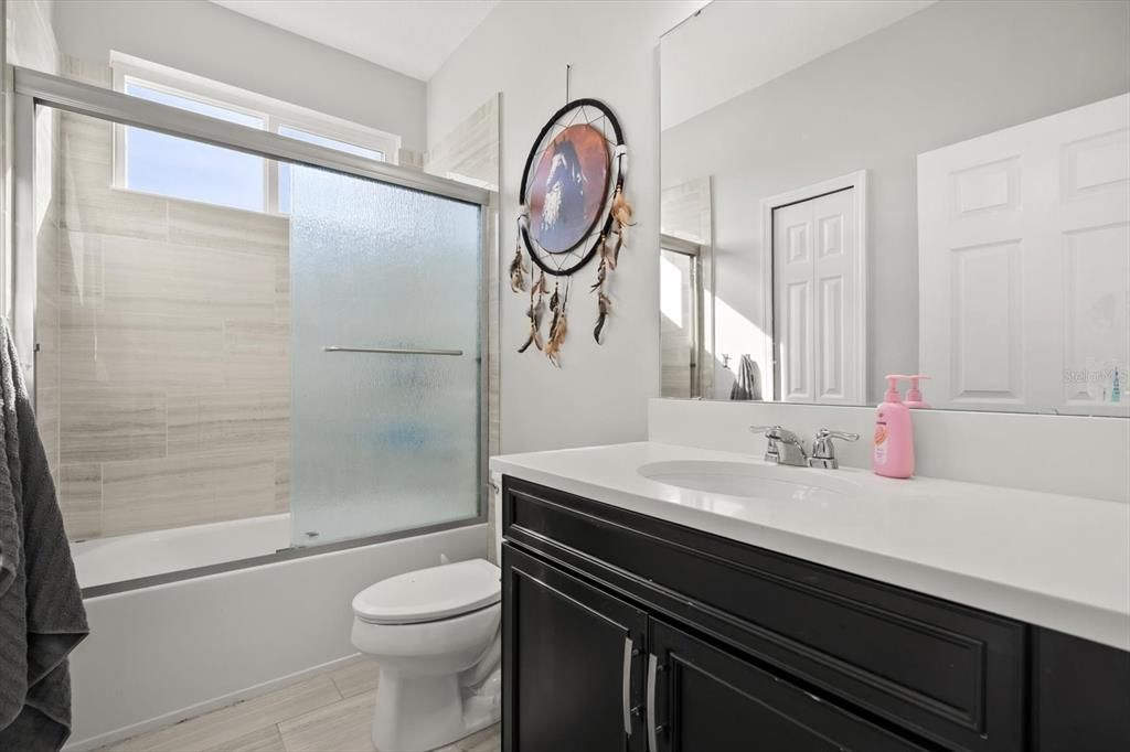 На продажу: $1,350,000 (5 спален, 4 ванн, 3483 Квадратных фут)