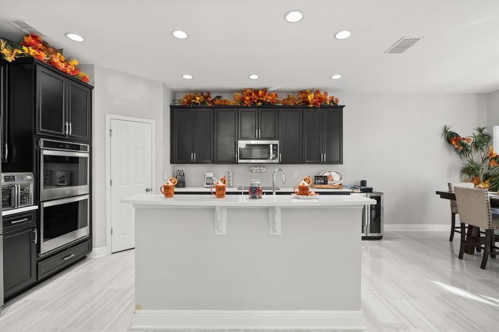 На продажу: $1,350,000 (5 спален, 4 ванн, 3483 Квадратных фут)