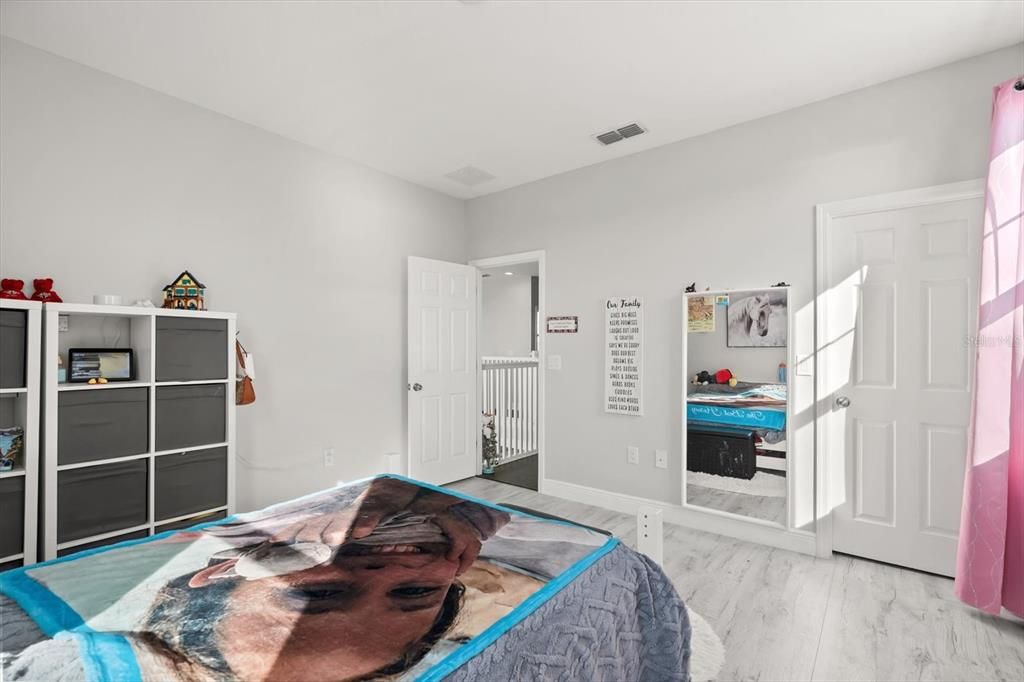 На продажу: $1,350,000 (5 спален, 4 ванн, 3483 Квадратных фут)