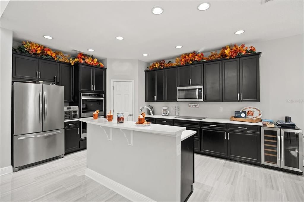 На продажу: $1,350,000 (5 спален, 4 ванн, 3483 Квадратных фут)