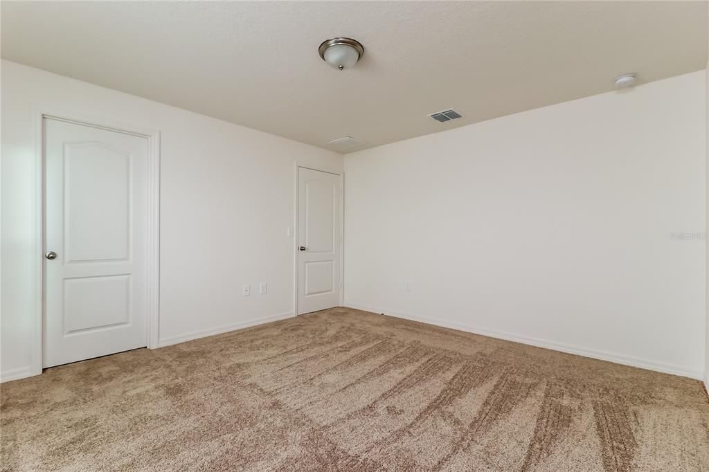 For Rent: $1,900 (3 beds, 2 baths, 1678 Square Feet)