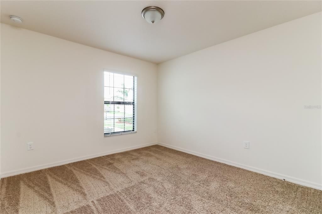 For Rent: $1,900 (3 beds, 2 baths, 1678 Square Feet)