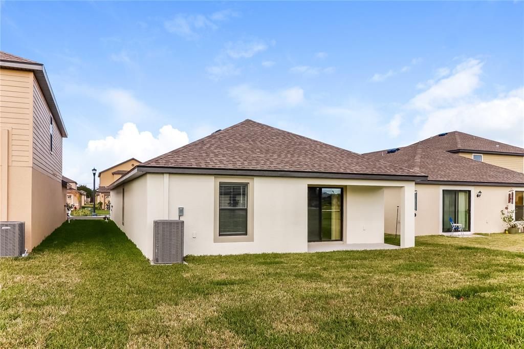 For Rent: $1,900 (3 beds, 2 baths, 1678 Square Feet)