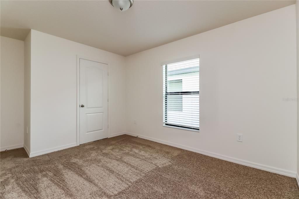 For Rent: $1,900 (3 beds, 2 baths, 1678 Square Feet)