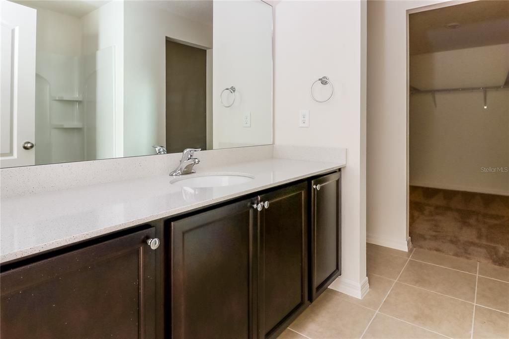 For Rent: $1,900 (3 beds, 2 baths, 1678 Square Feet)