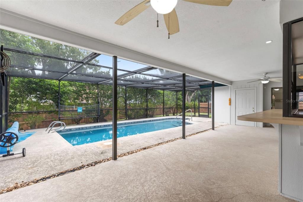 En Venta: $734,900 (4 camas, 2 baños, 2370 Pies cuadrados)